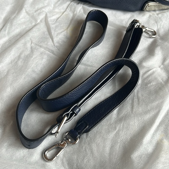 Marc by Marc Jacob’s New Q Legend Satchel bag in Navy with Silver metalware - Picture 10 of 16